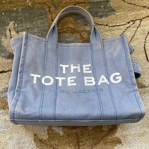 Marc Jacobs The Tote Bag Medium